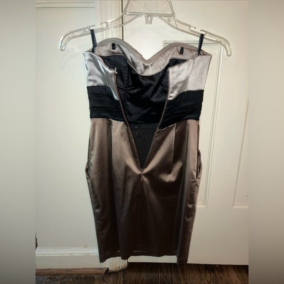 Perfect Condition- Bebe Satin Strapless Ruched Dress w/ Pockets- Gold- XS - Picture 5 of 5